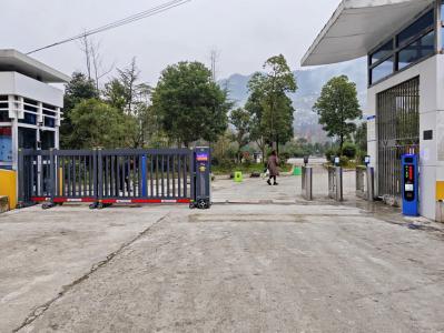 云南威信長(zhǎng)安中學(xué)